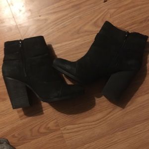 Lucky brand boots size 6